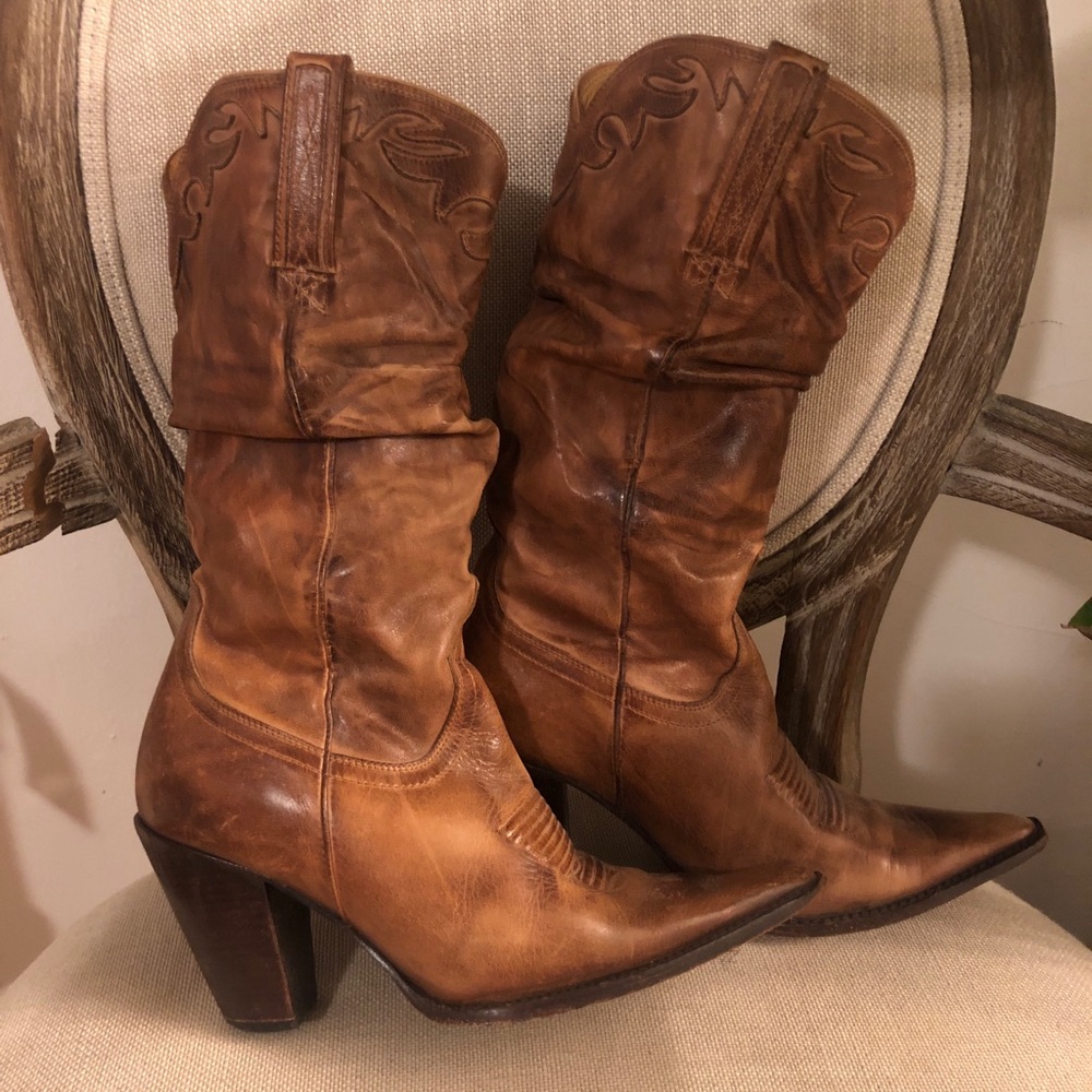 Charlie 1 Horse Caramel Slouch Cowboy Boots
